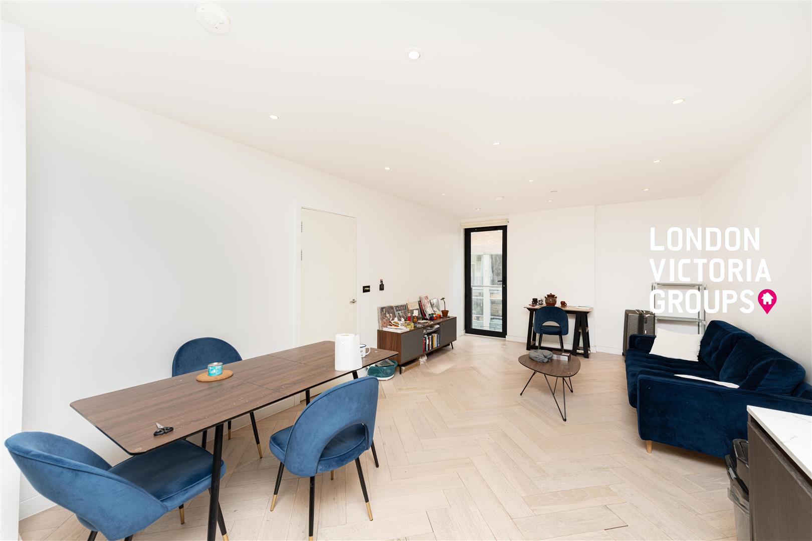 3 bed property in Luxe Tower, 12 Dock Street, London